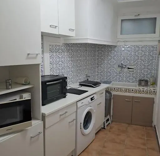 50 M De La Arrivee Et Depart Autonome Apartment