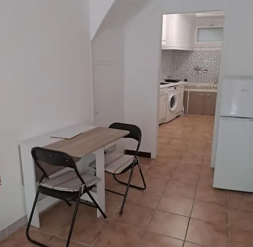 50 M De La Arrivee Et Depart Autonome Apartment *